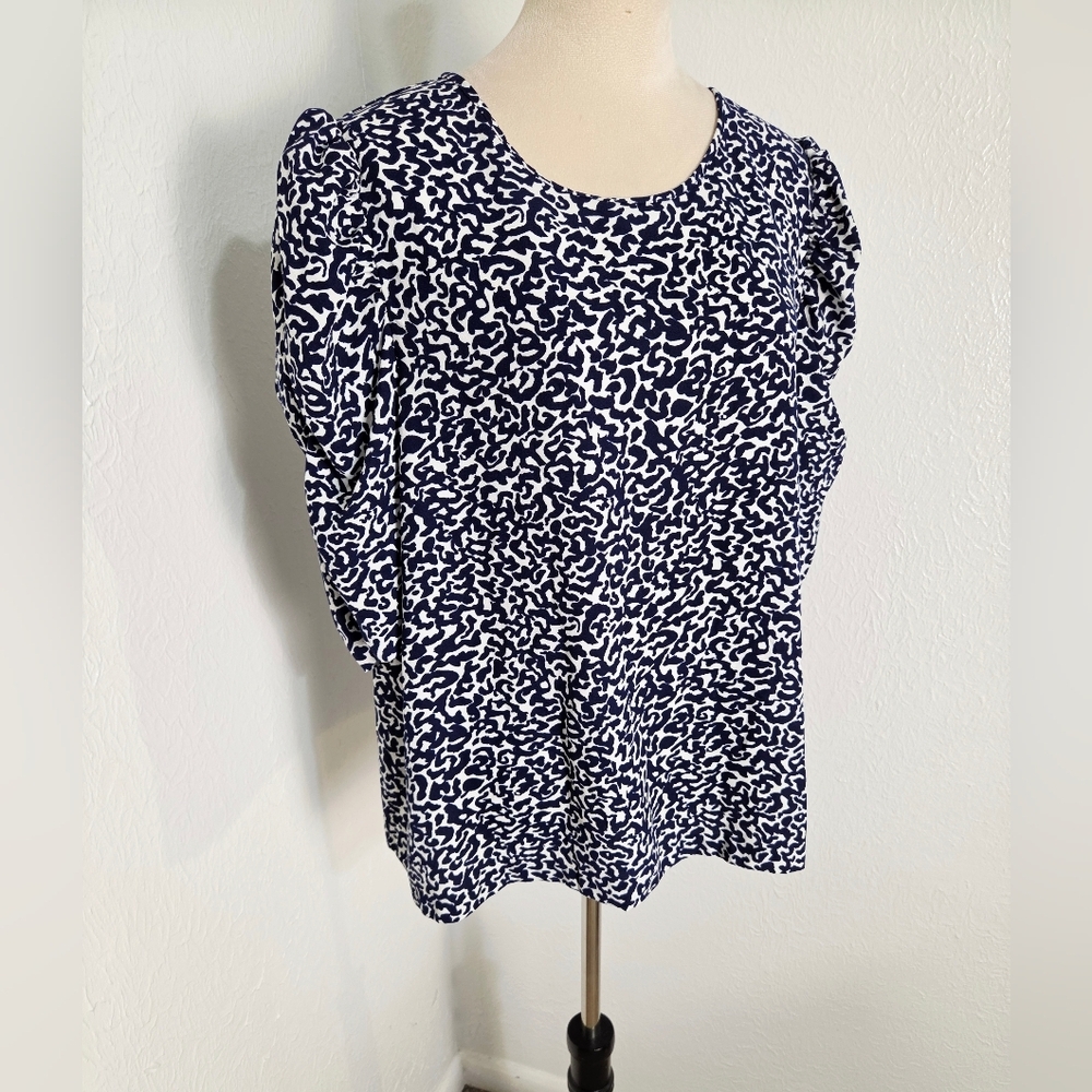 Gibson & Latimer Navy & White Print Puff Sleeve Top, Size XXL